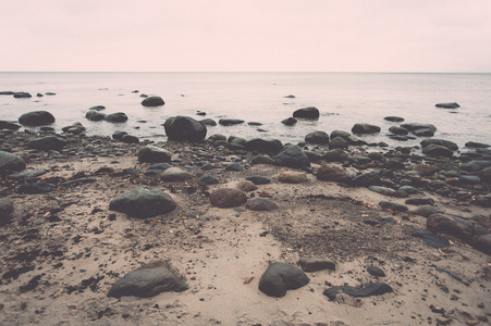 波罗的海的岩石海滩复古, 复古