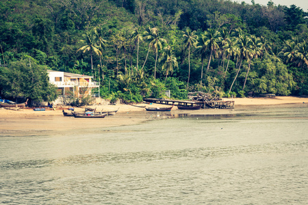 传统的泰国小船，在攀牙府，泰国普吉岛