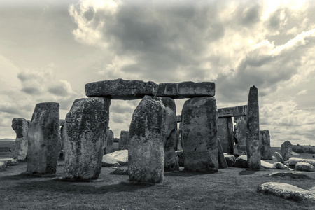 英国威尔特郡索尔兹伯里附近的巨石阵。老式照片