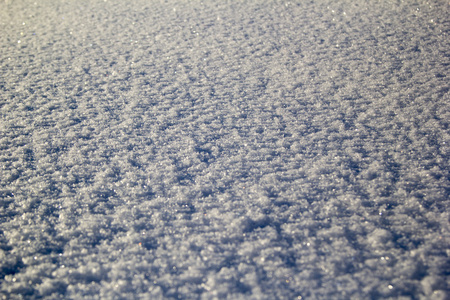 蓬松的白雪