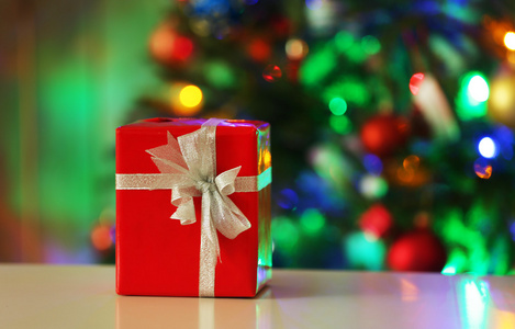礼品盒和圣诞树