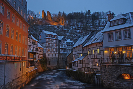 Monschau 村