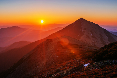 乌克兰山区魔法日落