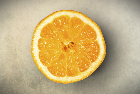新鲜成熟的橙子