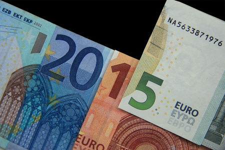 到 2015 年在欧元纸币