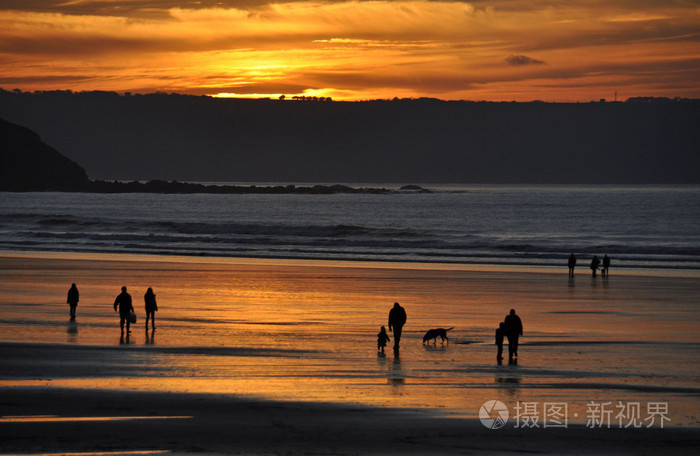 夕阳漫步