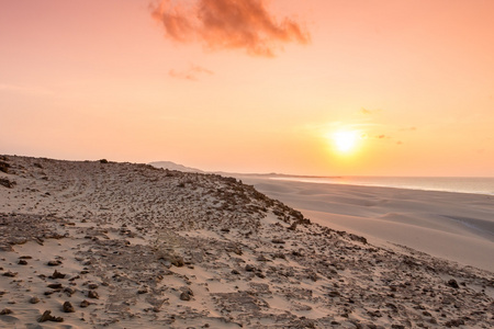 查韦斯海滩 Boavist 普拉亚德查韦斯沙丘上的日落