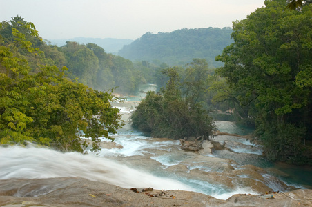 Agua Azul 瀑布