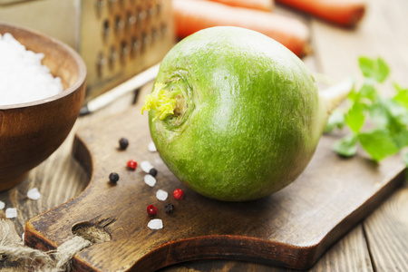 青萝卜和胡萝卜图片