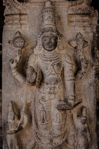 在 Varadaraja 寺的古代石刻