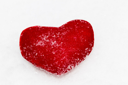红红松心作为爱情情人节名字的象征