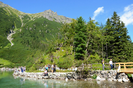 高山湖