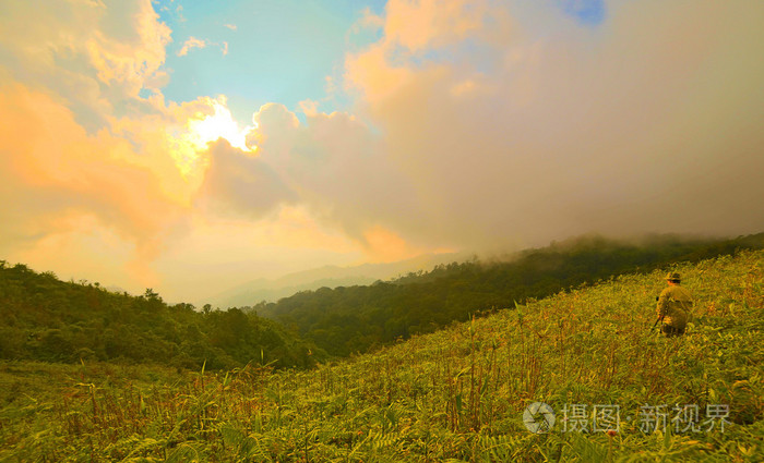 在山的夏天风景