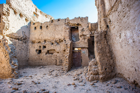在达赫拉沙漠，埃及的老村庄 Al Qasr