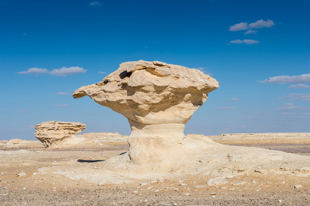 西方白色沙漠国家公园的埃及图片