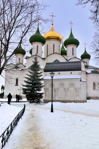 大教堂的圣 Euthymius Monastery 在苏兹达尔在冬天