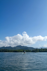 湖和山