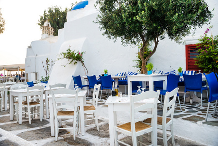 希腊岛的餐厅