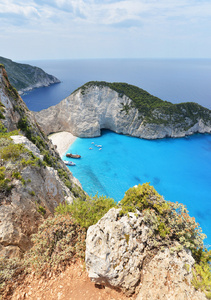 在希腊的 Navagio 海滩