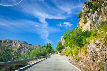 美丽的景色的 Sa Calobra 在马略卡岛，西班牙