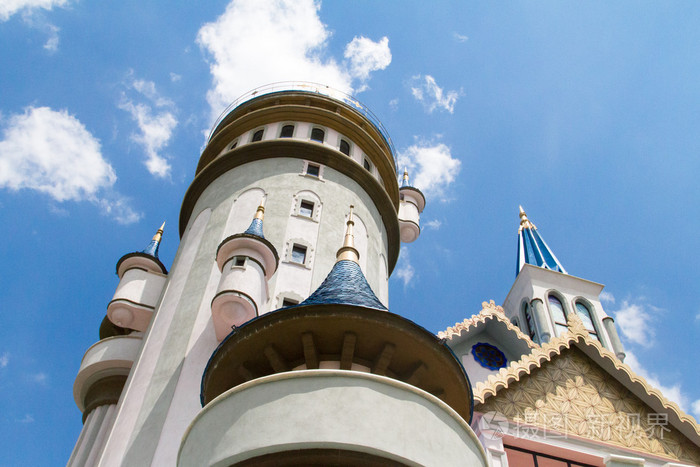 在公园里的童话城堡