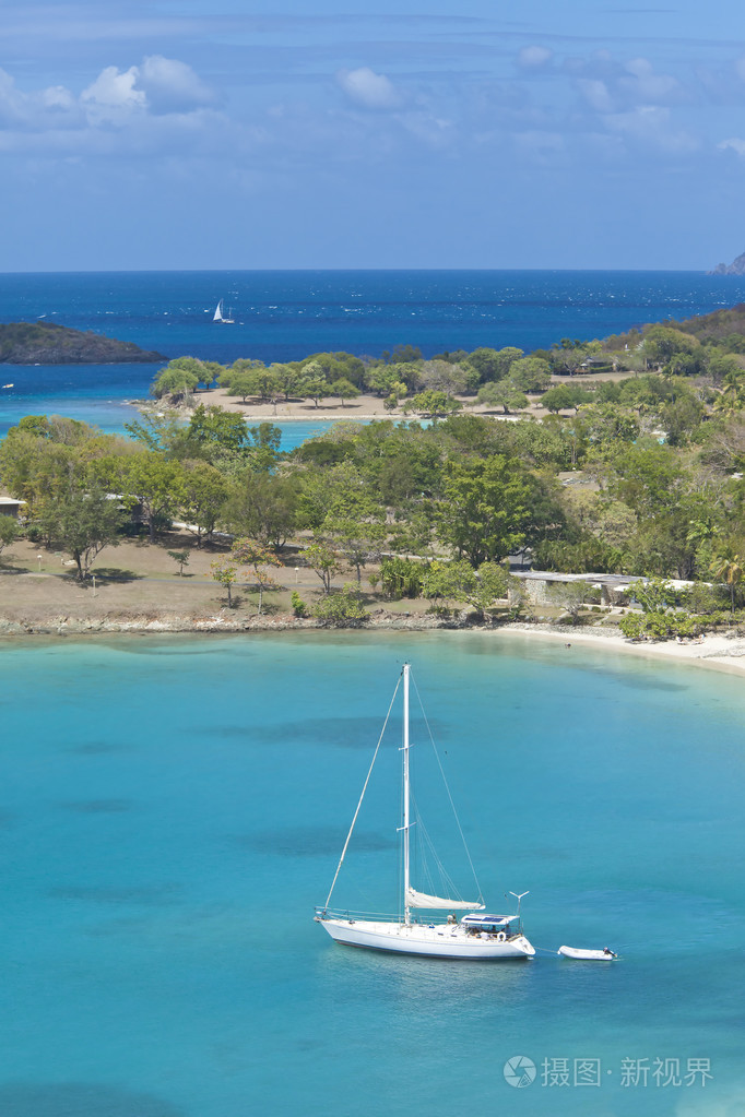 帆船在美属维尔京群岛