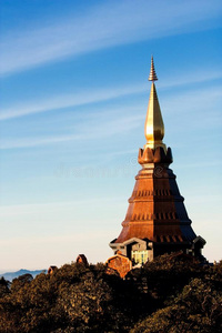 山上的泰山寺