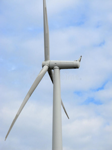 泰晤士河上的风力涡轮机