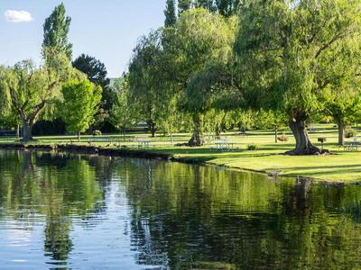 湖边公园图片