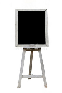 旧的空白黑色艺术板，木制画架，正面视图