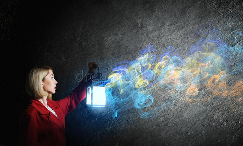 在黑夜中迷失照片