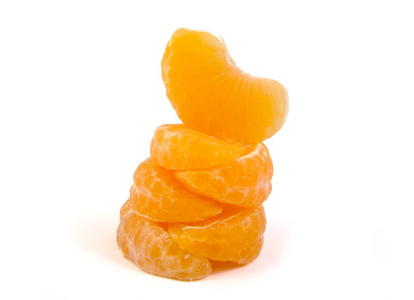 五叠的片成熟和新鲜的普通话或白色背景上的橘