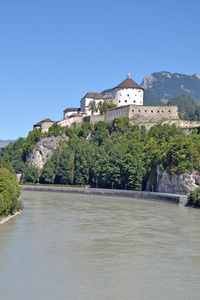 Kufstein 在河假日酒店 蒂罗尔 阿尔卑斯山 奥地利的堡垒