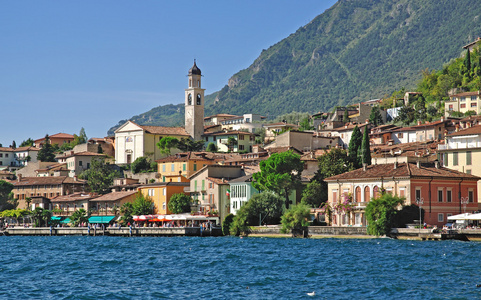 南大河州 Limone 在加尔达湖，意大利湖泊，意大利的加尔达
