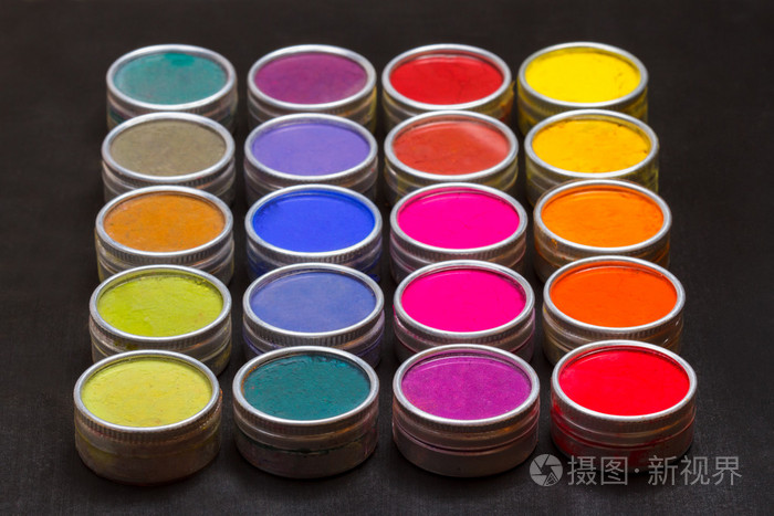 五颜六色的印度染料