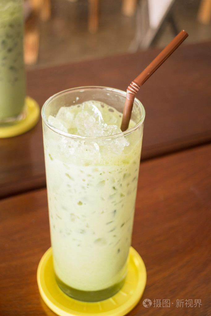 glass冰的绿茶拿铁咖啡