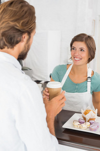白种人 服务 成人 商店 工作 制服 公司 咖啡 雇员 咖啡馆