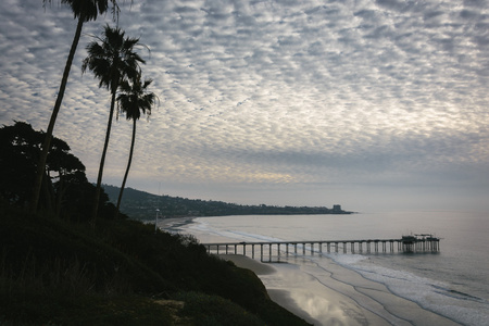 斯克里普斯码头和太平洋 Californ La jolla 视图