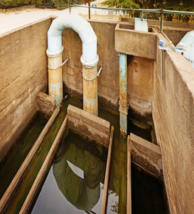 蓝氧吹进污水管道