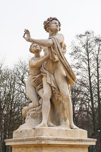 阿的 Salmacis 在华沙瓦津基公园的雕像