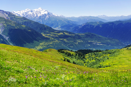 高加索山脉全景