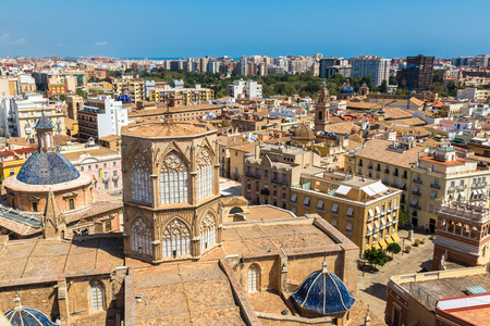 Valencia 空中的天际线