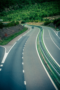 通过法国公路