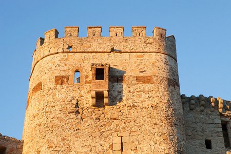 遗址位于西班牙的城堡