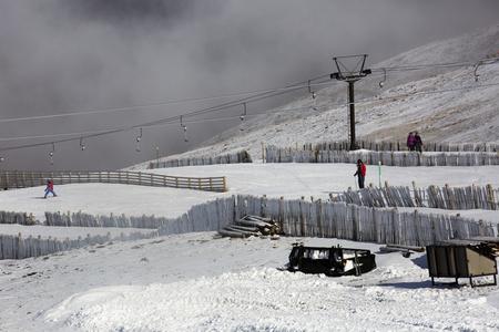 冬季滑雪场面