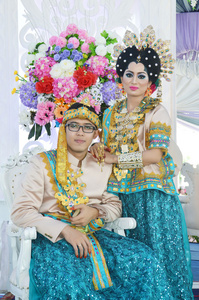 印度尼西亚的新婚夫妇图片