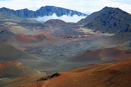 火山渣锥之间的山谷