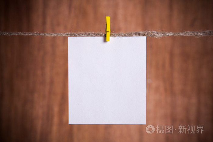 白色的空白纸条