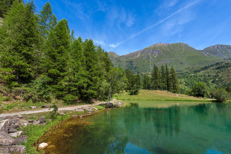 小高山湖