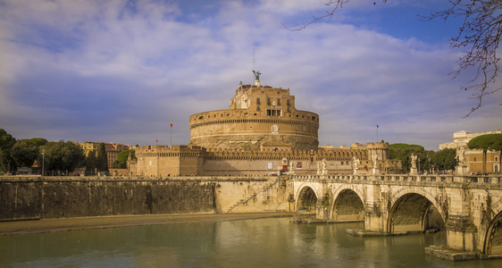 卡斯特尔的 SaintAngelo